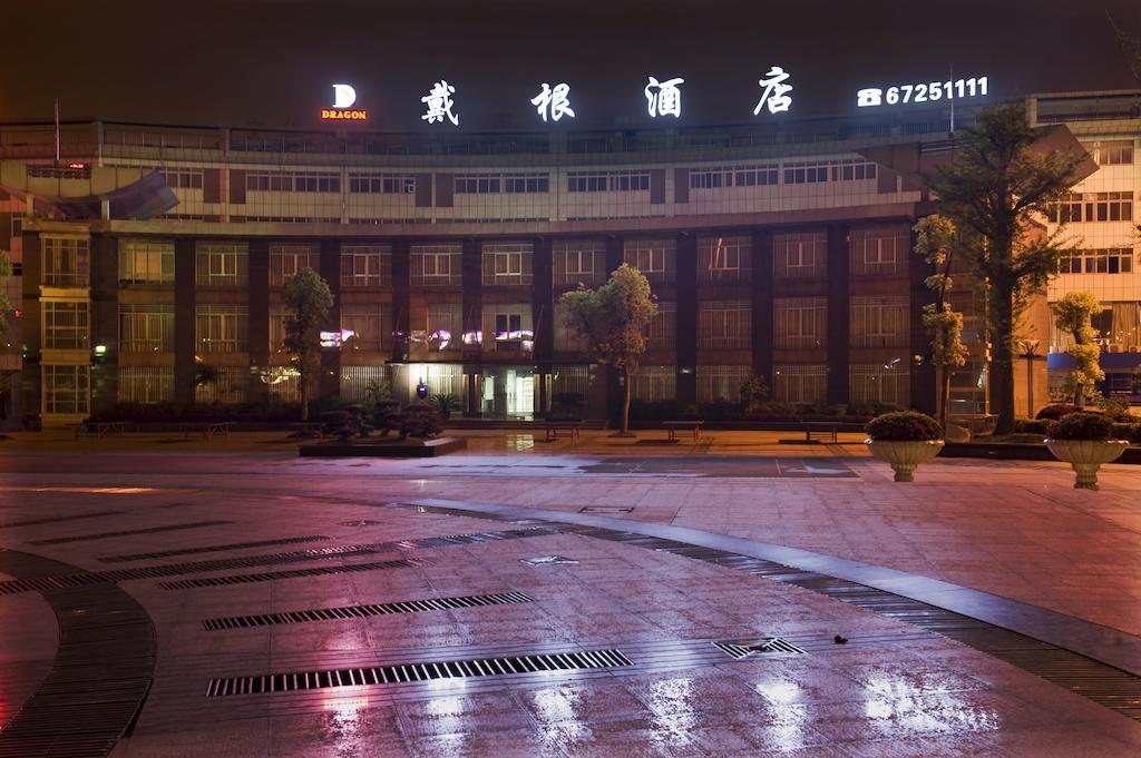 Dragon Hotel Chongqing Esterno foto