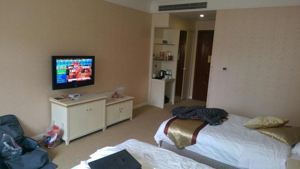 Dragon Hotel Chongqing Esterno foto