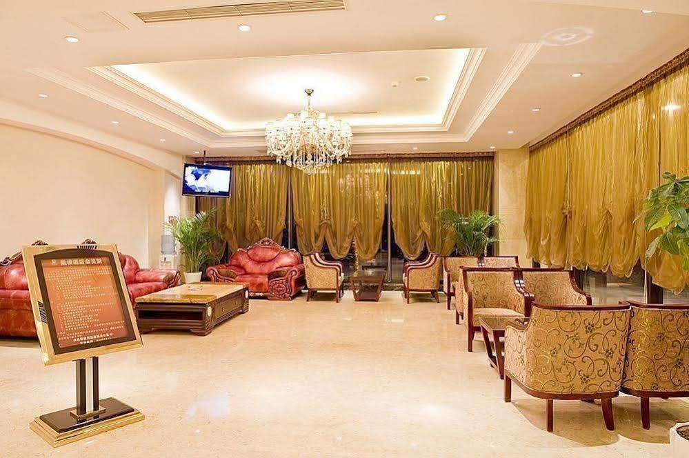 Dragon Hotel Chongqing Esterno foto